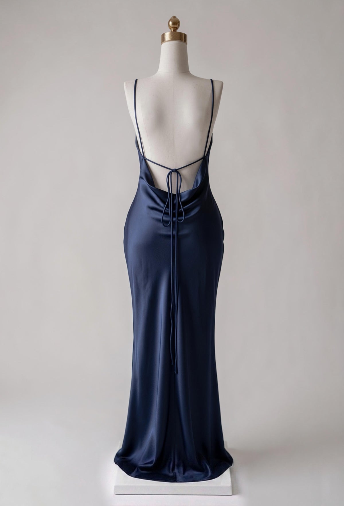 Vestido Maxi Satinado Espalda Descubierta