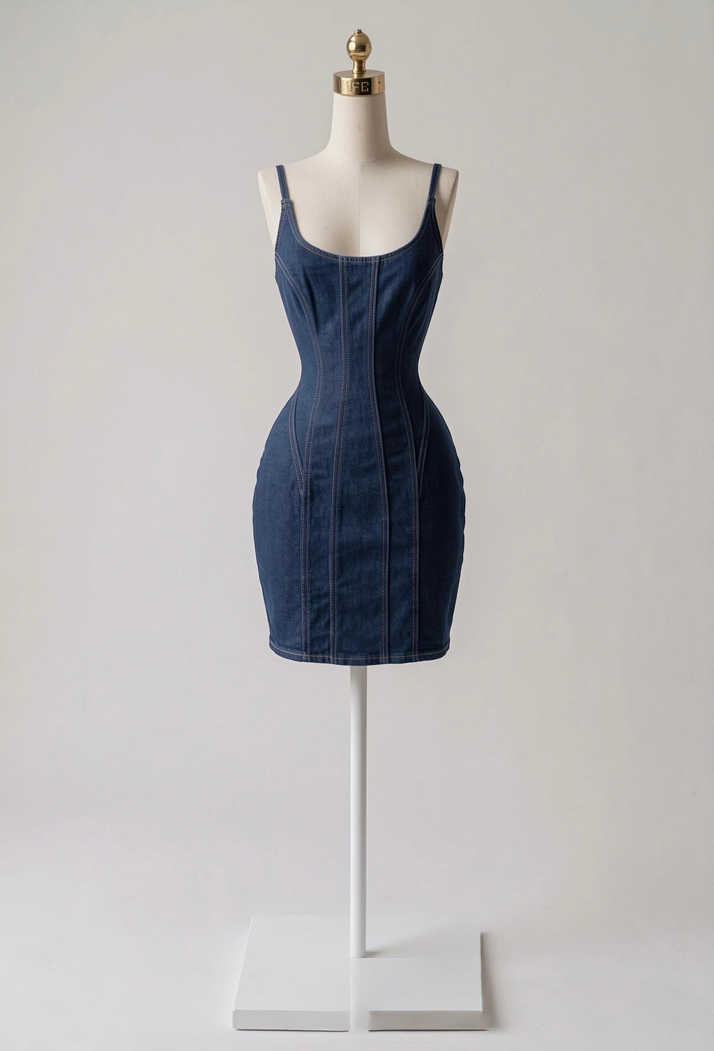 Vestido Mezclilla Entallado de Tirantes