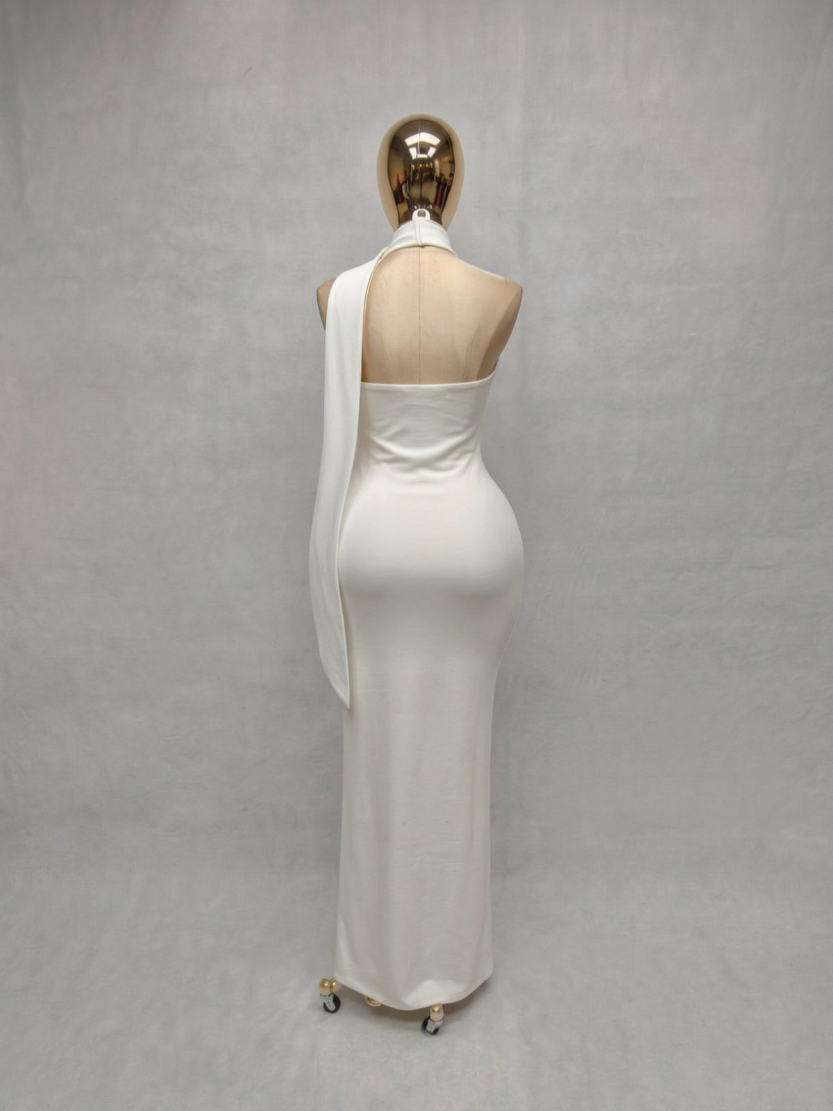 Vestido Satinado con Flor