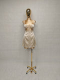 Vestido Mini Satinado Escote Moño