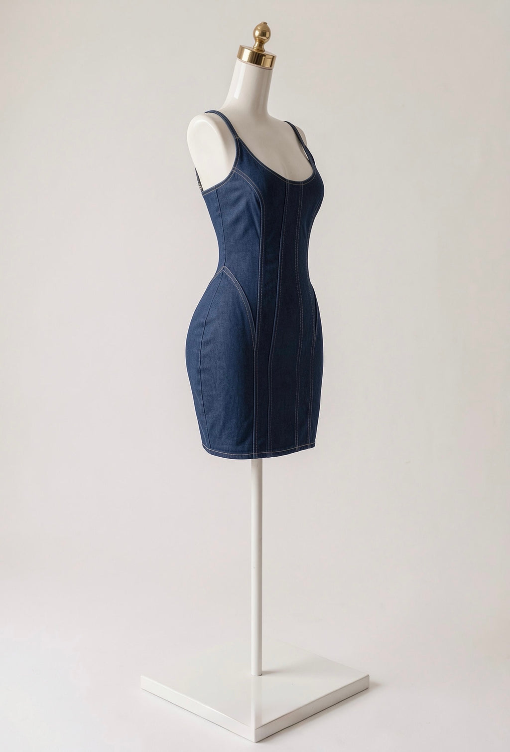 Vestido Mezclilla Entallado de Tirantes
