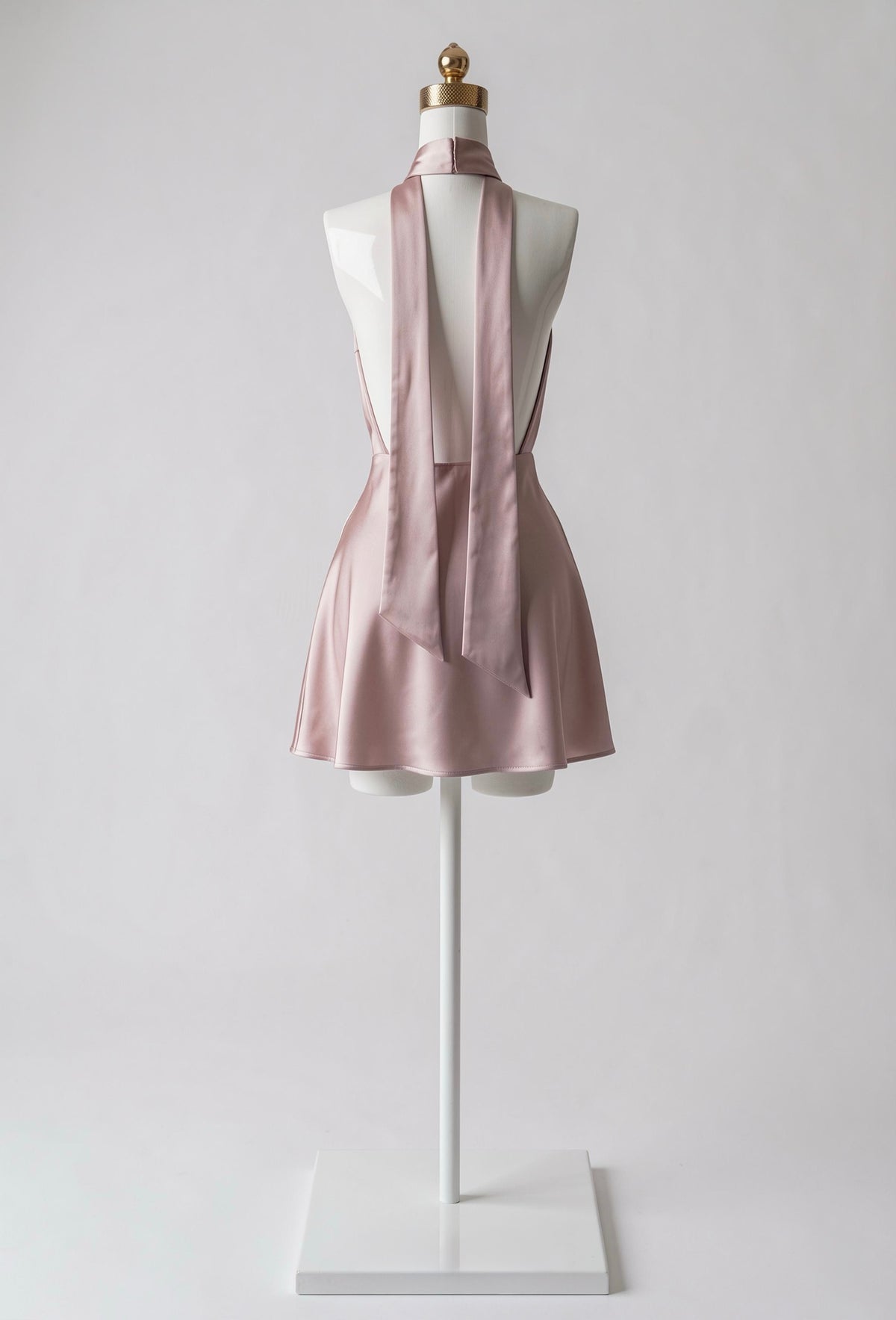 Vestido Satinado Escote V