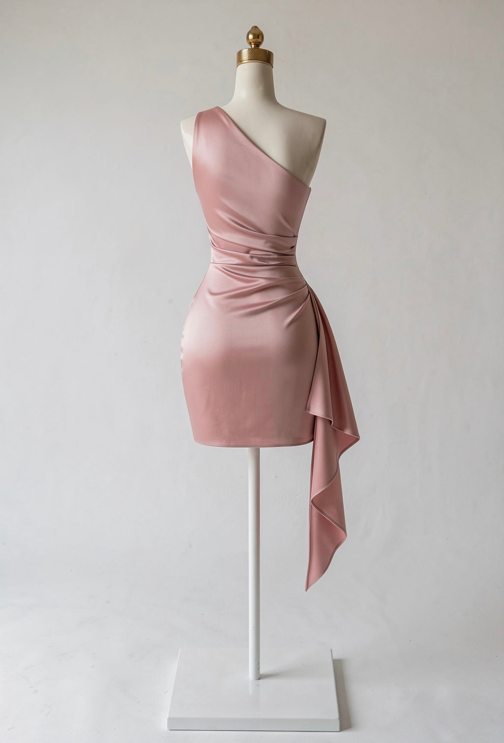 Vestido Satinado Asimétrico