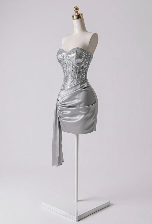 Vestido Corset Lentejuelas y Falda Plisada